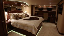 Yacht SEAS THE MOMENT -  Master Cabin